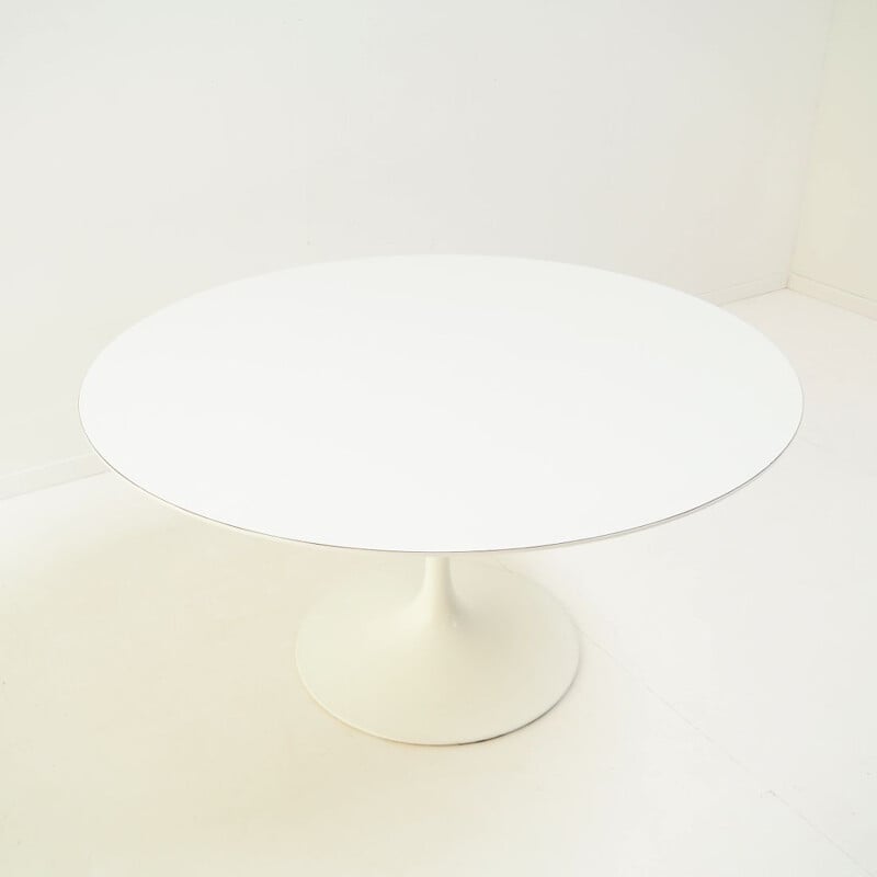 Vintage Tulip dining table by Eero Saarinen for Knoll, 1956