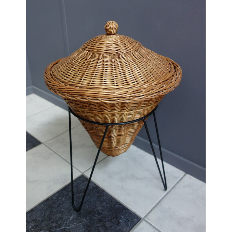 Vintage wicker sewing basket, 1960