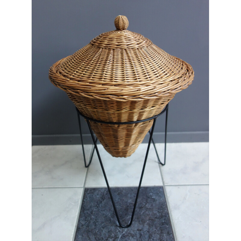 Vintage wicker sewing basket, 1960