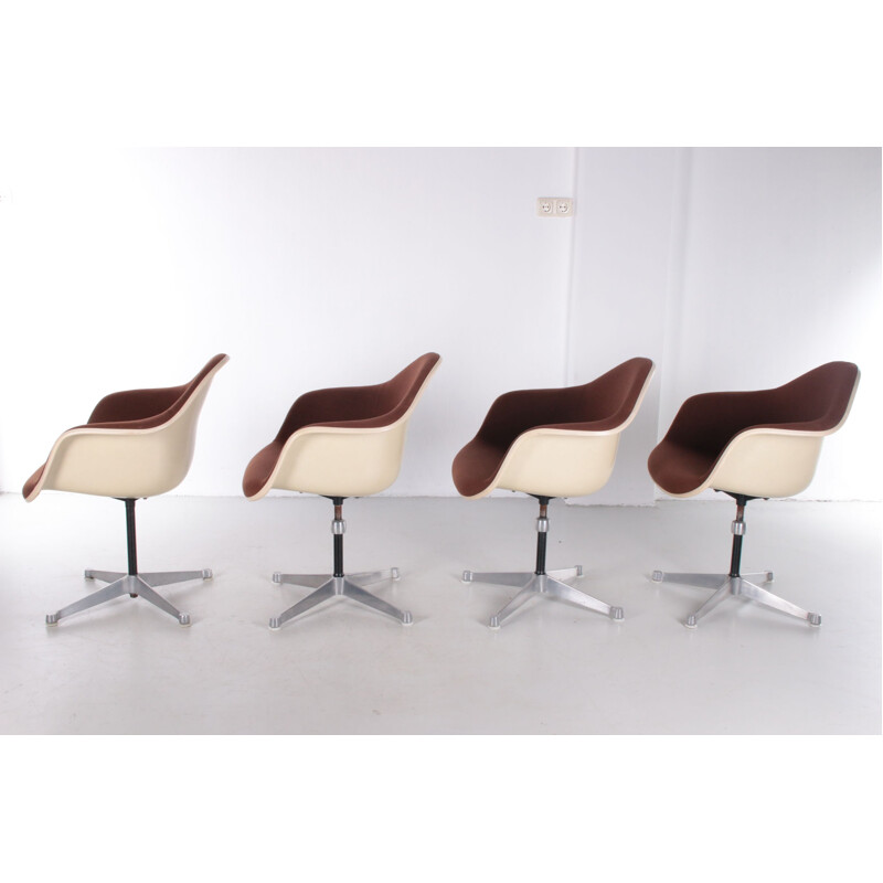 Set of 4 vintage DAX armchairs by Charles & Ray Eames for Herman Miller, USA 1970s