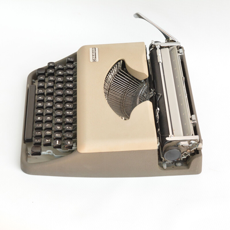 Vintage suitcase typewriter by Antares Parva, Italy 1970s