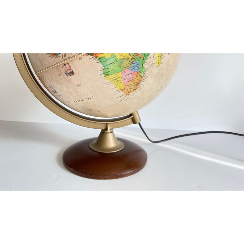 Globe terrestre lumineux vintage, Italie
