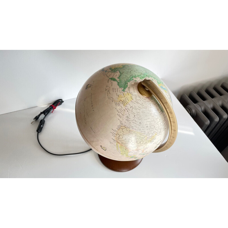 Vintage illuminated earth globe, Italy