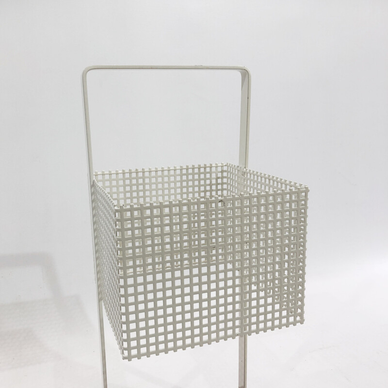 Estante modernista de Josef Hoffmann para a Bieffeplast, 1970