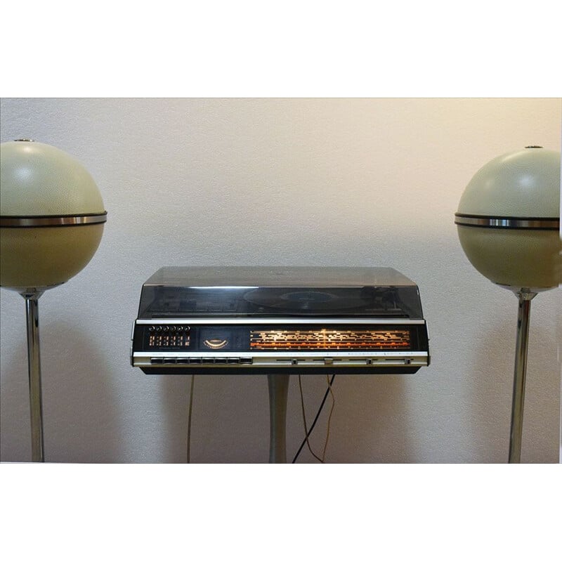 Vintage Grundig stereo Studio 3010 super hi fi with foot and Audiorama 9000 loudspeakers, 1970s