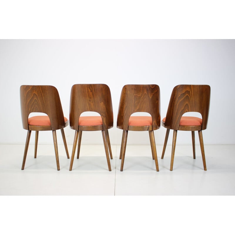 Set van 4 vintage houten stoelen van Oswald Haerdtl, Tsjechoslowakije 1960