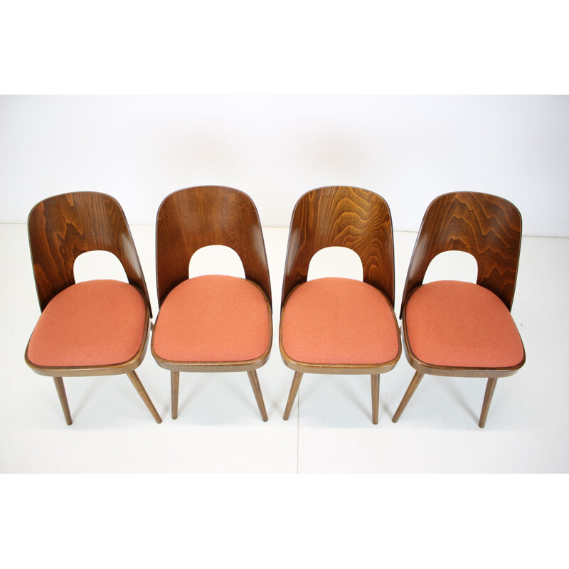 Ensemble de 4 chaises vintage en bois par Oswald Haerdtl, Tchécoslovaquie 1960