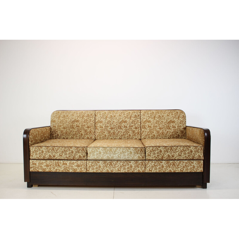 Vintage Art deco three-seater sofa by Jindřich Halabala, Czechoslovakia 1930s