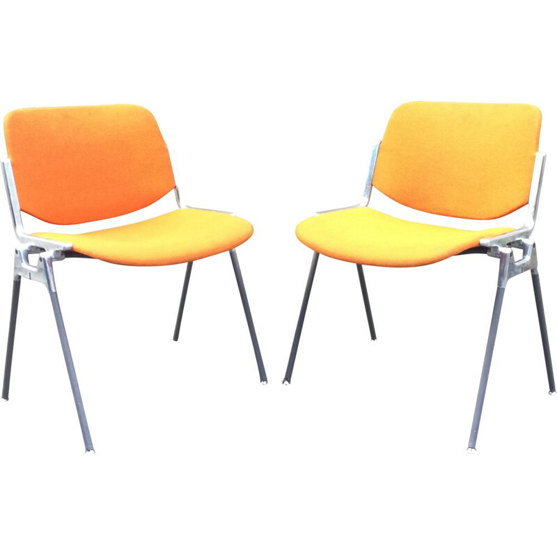 Pair of vintage Dsc 106 chairs by Giancarlo Piretti for Castelli