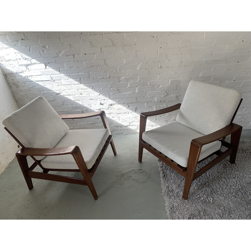 Pair of vintage S armchairs by Arne Wahl Iversen for Komfort, Denmark 1960s