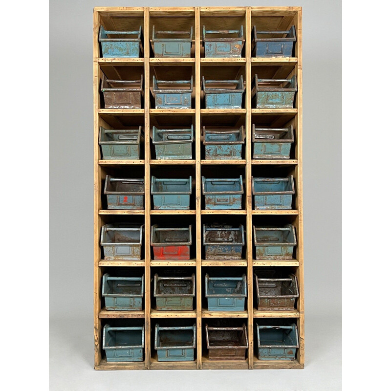 Armário de armazenagem em madeira Vintage com gavetas metálicas