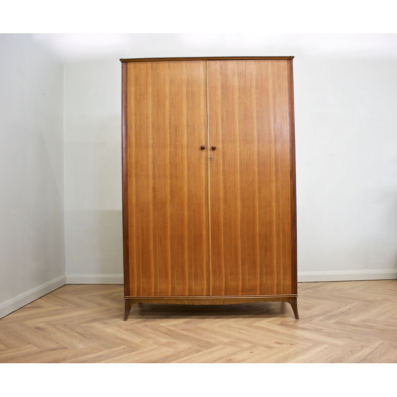 Armoire vintage en teck et noyer de Vesper, 1960