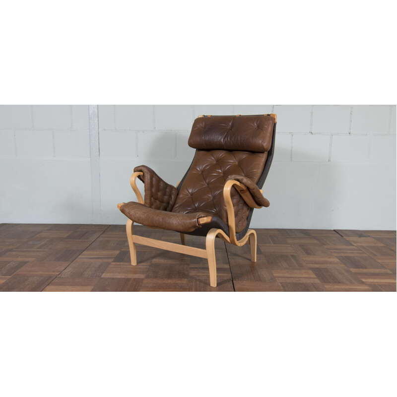 Fauteuil scandinave "Pernilla" Dux en cuir brun et bois, Bruno MATHSSON - 1960