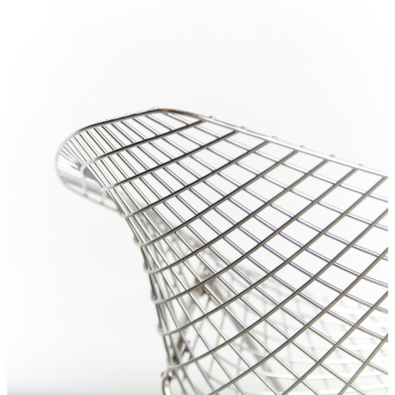 Vintage Diamond armchair by Harry Bertoia for Knoll International