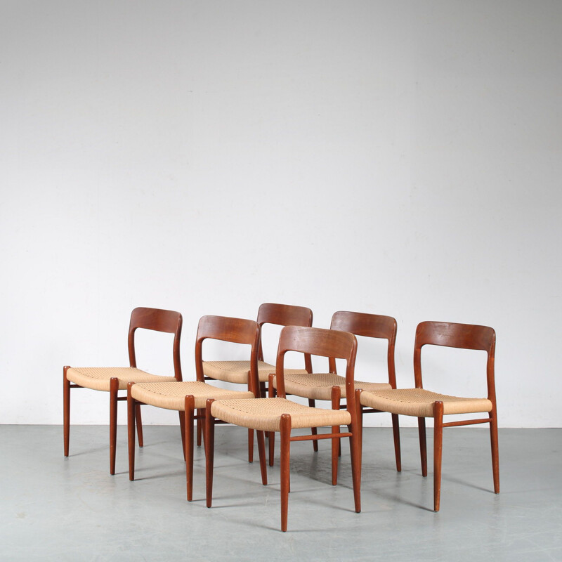 Set of 6 vintage teak dining chairs by Moller, Denmark 1950s