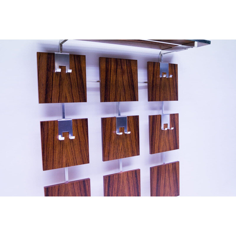 Vintage-Wandgarderobe aus Holz und Chrom, 1970