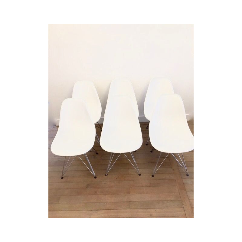 Set of 6 vintage chairs by Eames for Vitra, 2000