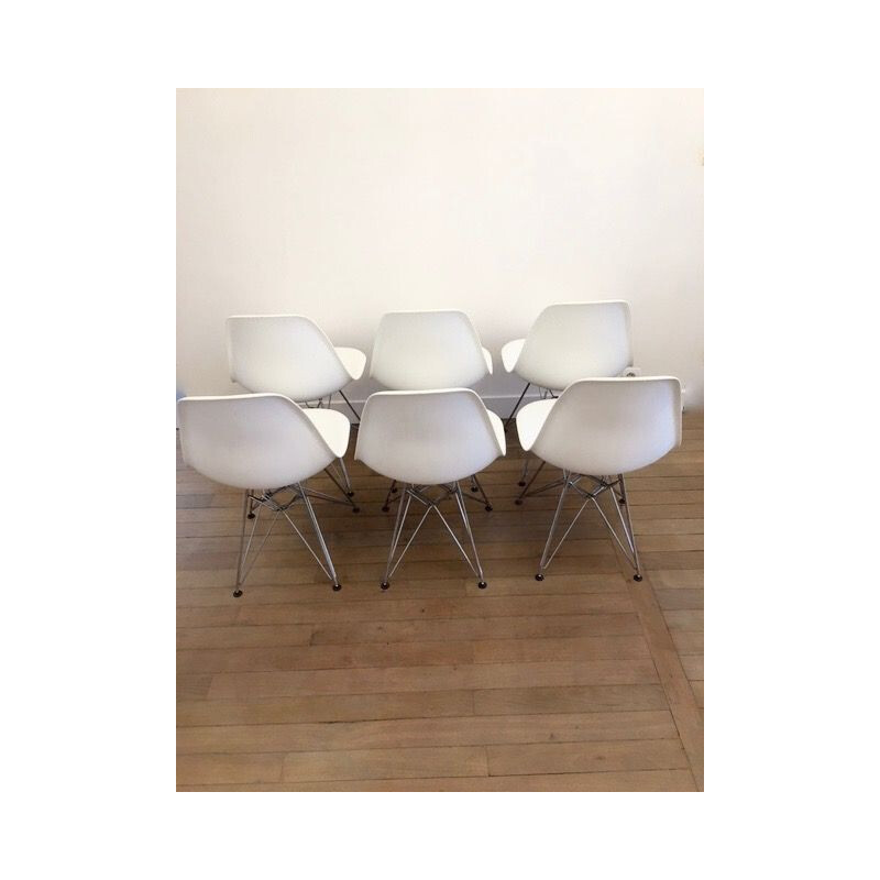 Set of 6 vintage chairs by Eames for Vitra, 2000