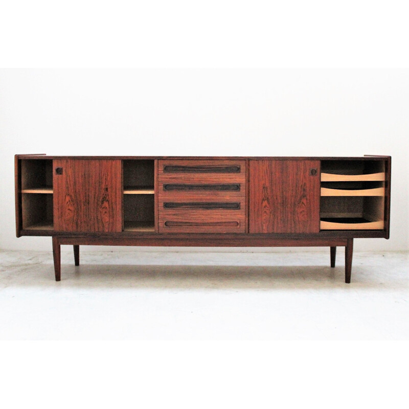 Scandinavian vintage sideboard in Rio rosewood by Johannès Andersen