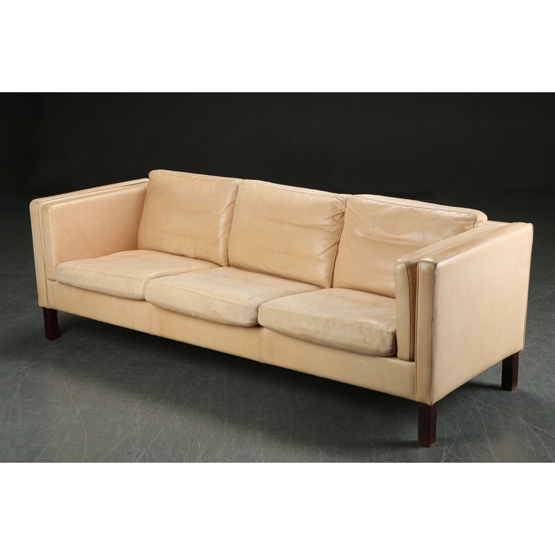 Long Danish cream leather sofa - 1970s