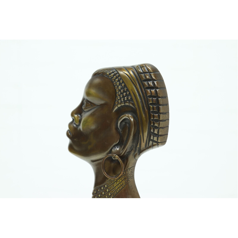 Scultura vintage in bronzo di donna africana, 1950