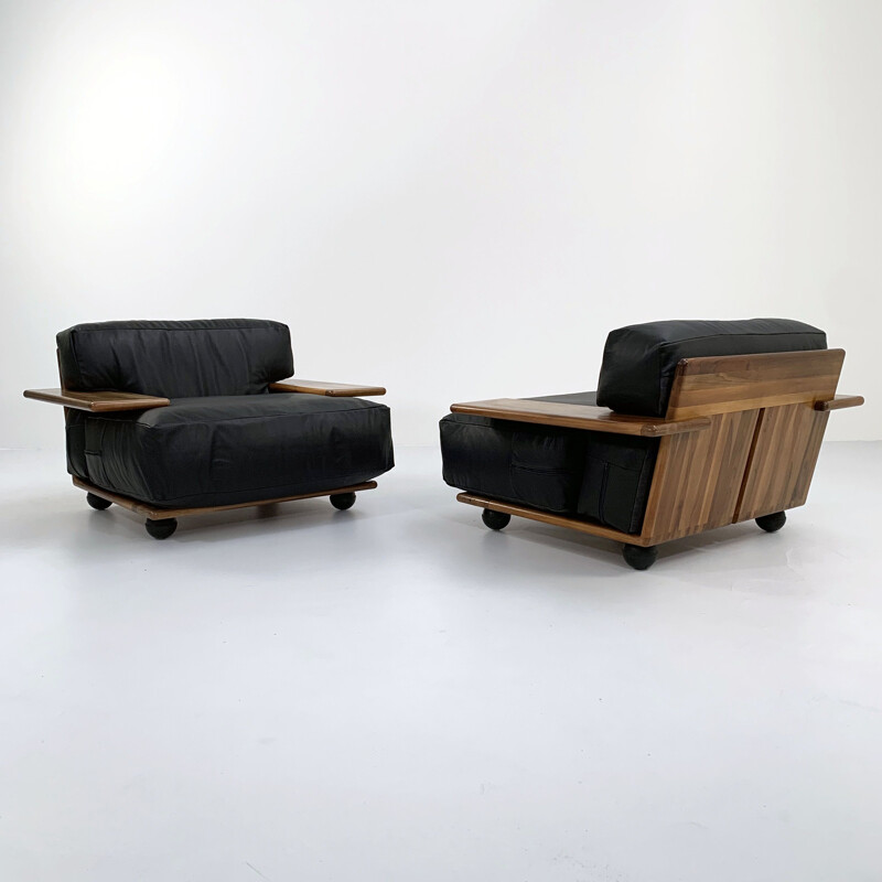 Pair of vintage Pianura armchairs in black leather by Mario Bellini for Cassina, 1970s