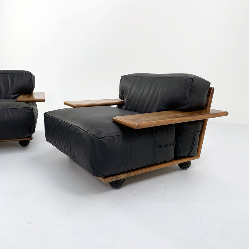 Pair of vintage Pianura armchairs in black leather by Mario Bellini for Cassina, 1970s