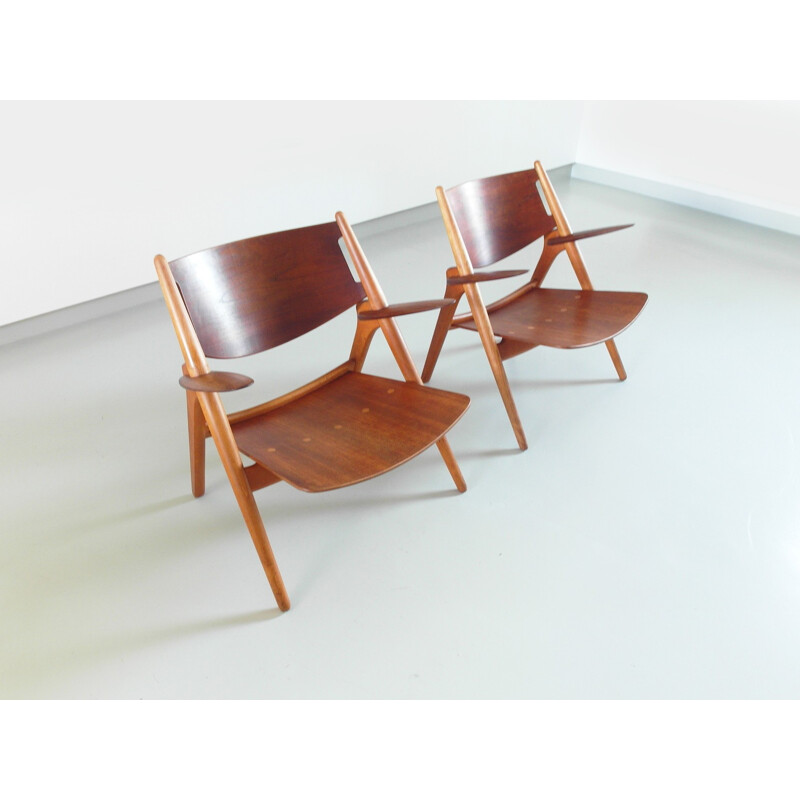 Pair of Carl Hansen "CH-28" armchairs in teak, Hans J. WEGNER - 1950s