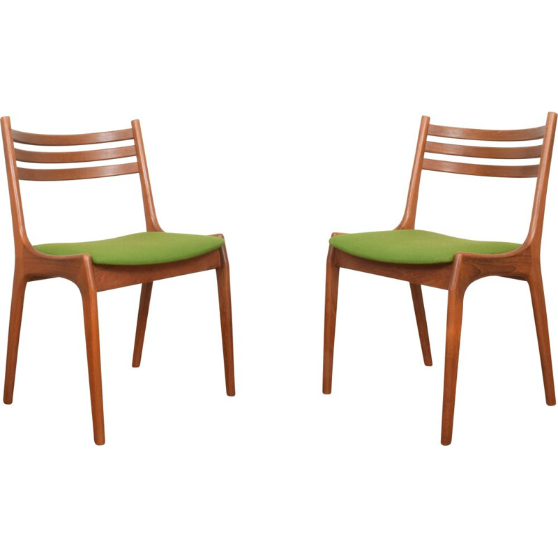 Paire de chaises vintage en teck danoises par Henning Kjærnulf pour Korup Stolefabrik, 1960