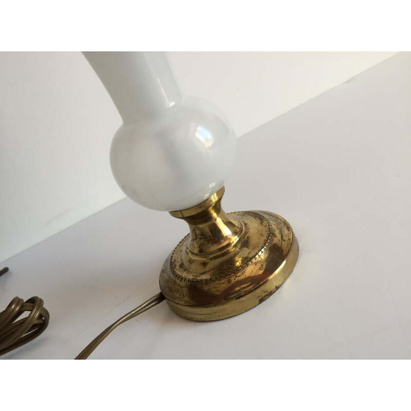 Lampe vintage en verre opalescent et métal doré, 1960