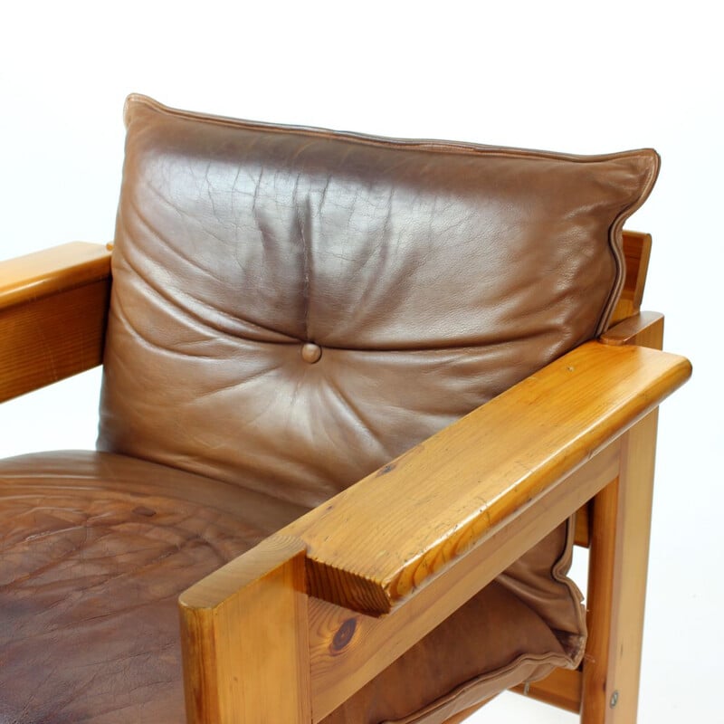 Pair of vintage leather and wood armchairs, Czechoslovakia 1970