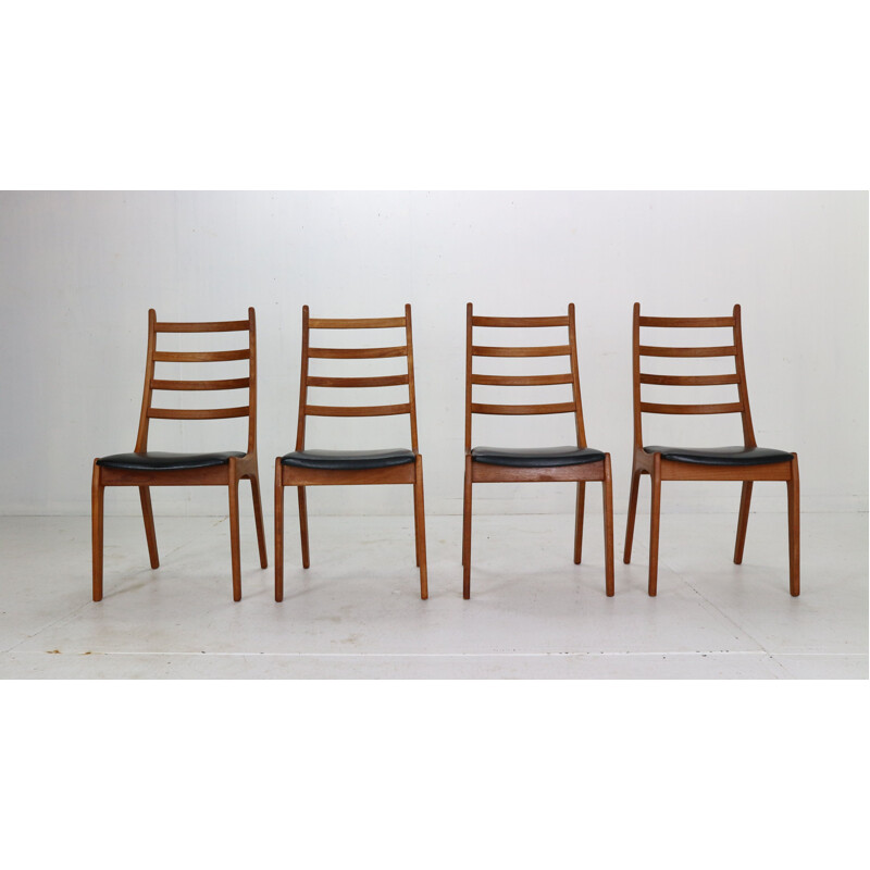 Set di 4 sedie vintage con schienale sfalsato in teak di Kai Kristiansen, Danimarca 1960