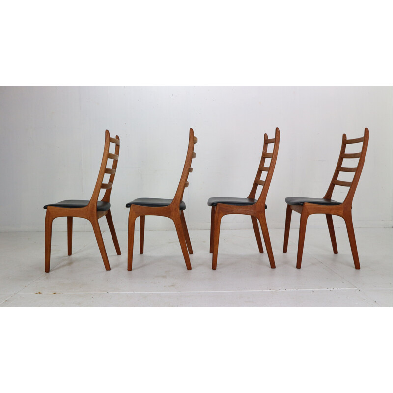 Set di 4 sedie vintage con schienale sfalsato in teak di Kai Kristiansen, Danimarca 1960