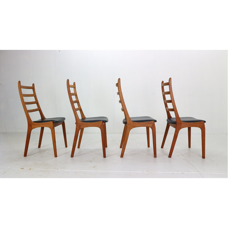 Set van 4 vintage teakhouten stoelen met verspringende rugleuning van Kai Kristiansen, Denemarken 1960