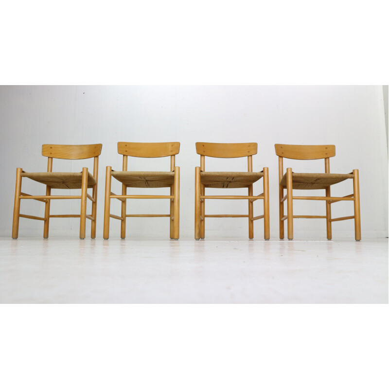 Satz von 4 Vintage-Stühlen von Børge Mogensen, 1947