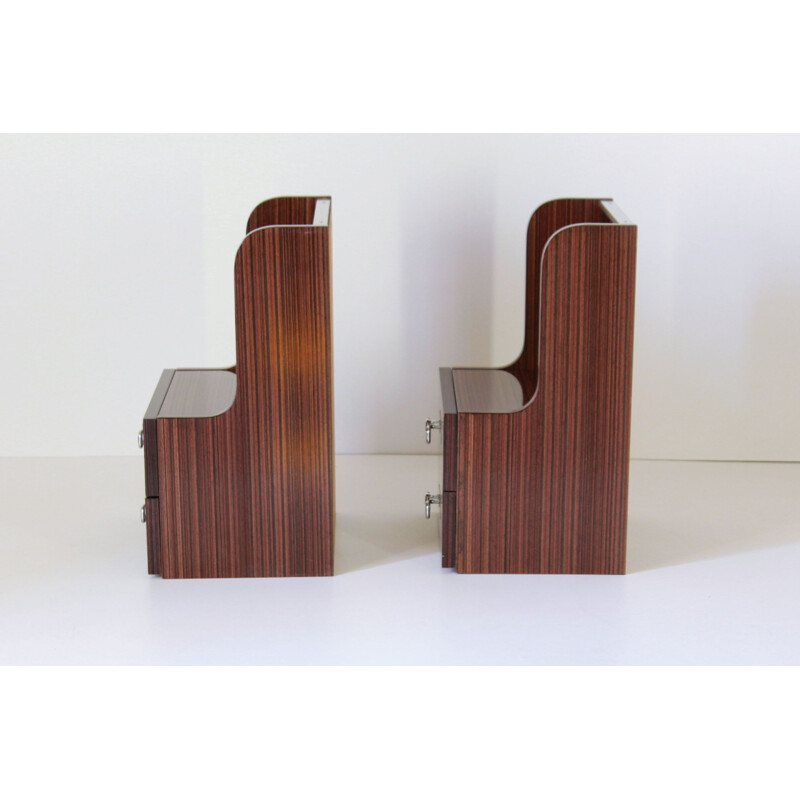 Coppia di tavolini vintage in legno con due cassetti, 1970