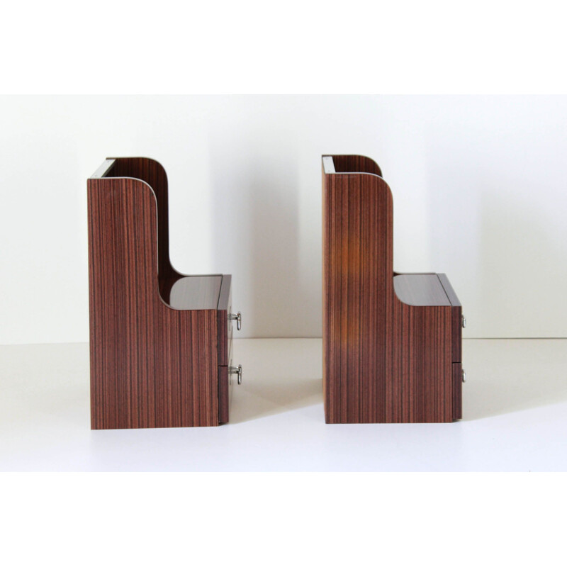 Par de mesas laterais de madeira vintage com duas gavetas, 1970