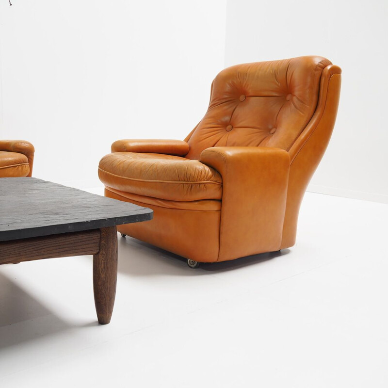 Sedia lounge in pelle vintage di Michel Cadestin per Airborne, 1970