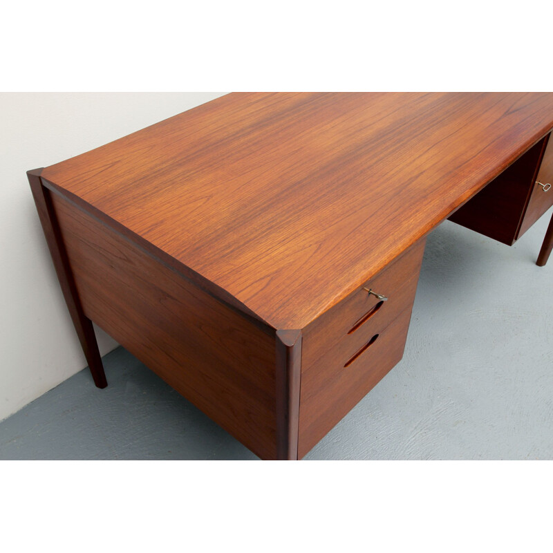 Vintage desk in teak by Wilhelm Renz, Germany 1960s