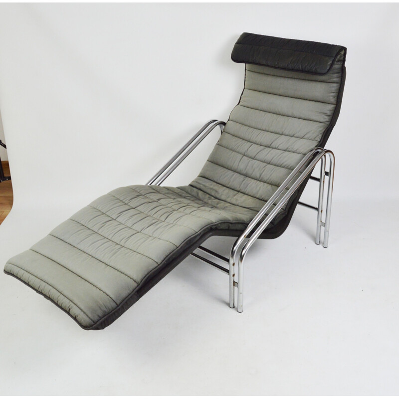 Vintage-Lounge-Sessel auf einem verchromten Rahmen, 1980