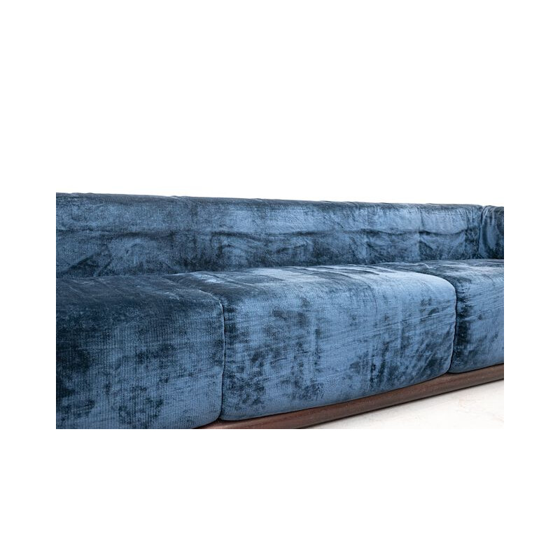 Mid-century blue velvet Cornaro sofa by Carlo Scarpa for S.Gavina, Italy 1970s