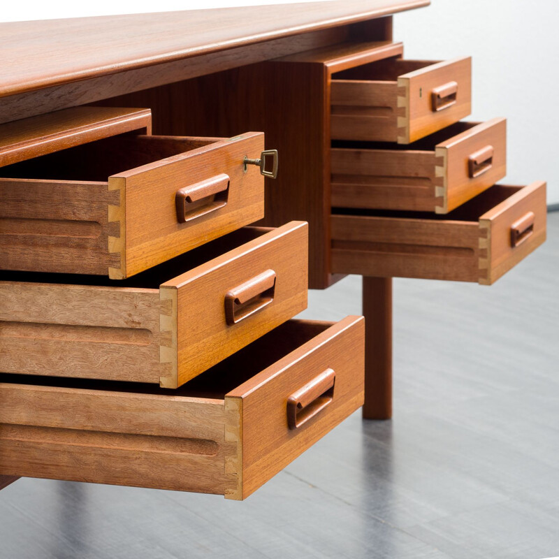 Mid-century Scandinavian teak desk, 1960s