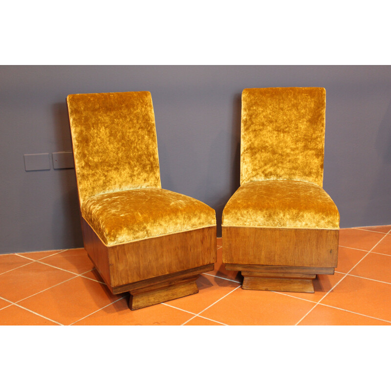Paire de fauteuils vintage en velours moutarde
