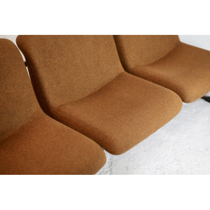 Vintage "Space Age" sofa in steel, foam and wool, France 1970