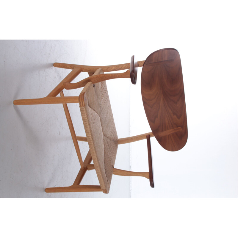 Poltrona vintage modello Ch22 di Hans J. Wegner per Carl Hansen