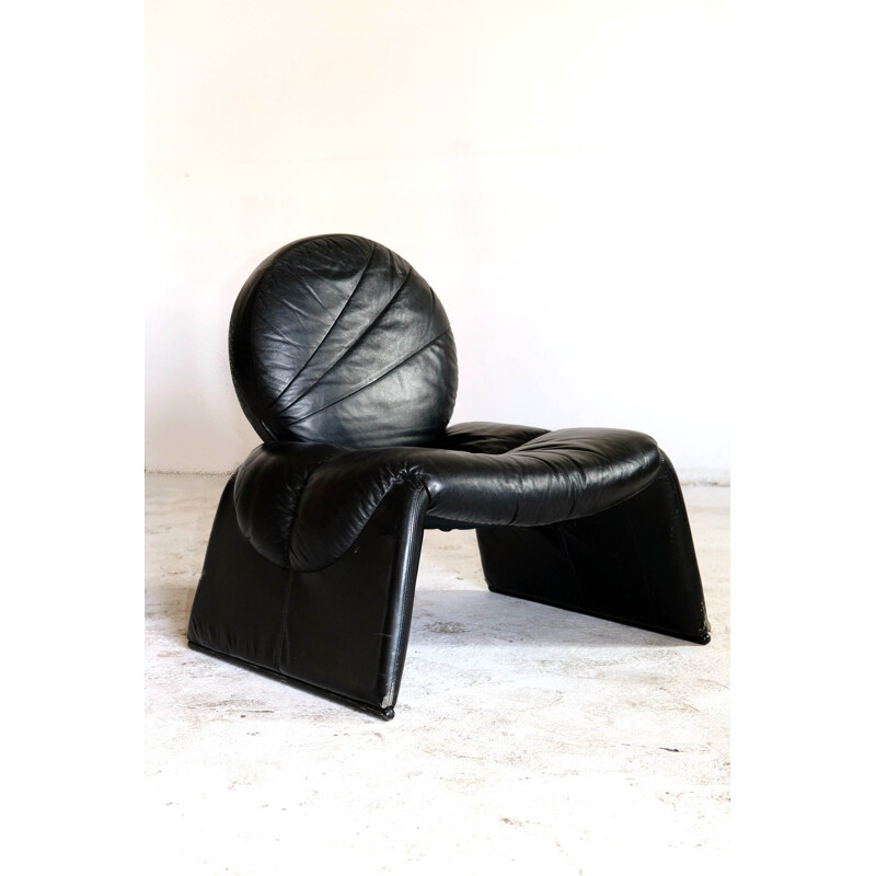 Vintage contemporary leather armchair by Vittorio Introini, Italy 1980s