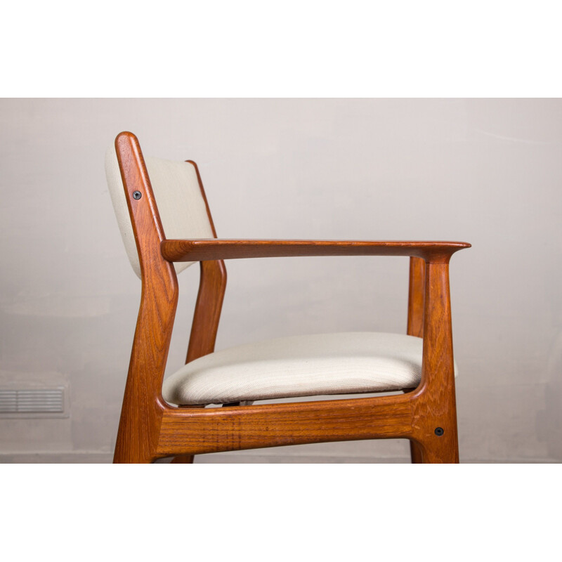 Paire de fauteuils danois vintage en teck et tissu par Erik Buch pour Oddense Maskinsnedkeri As, 1960