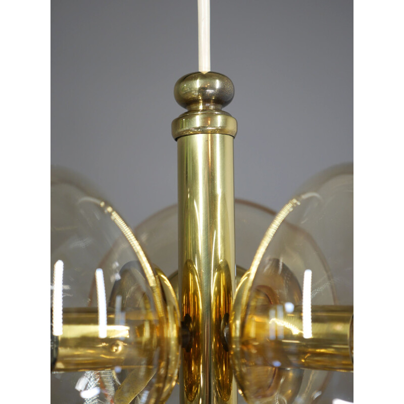 Lampadario sputnik d'epoca in ottone e vetro fumé, Germania 1960