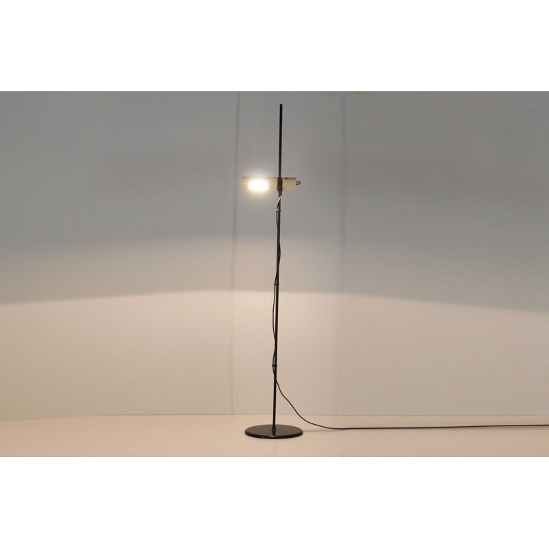 Vintage floor lamp by Artemide, 1970s