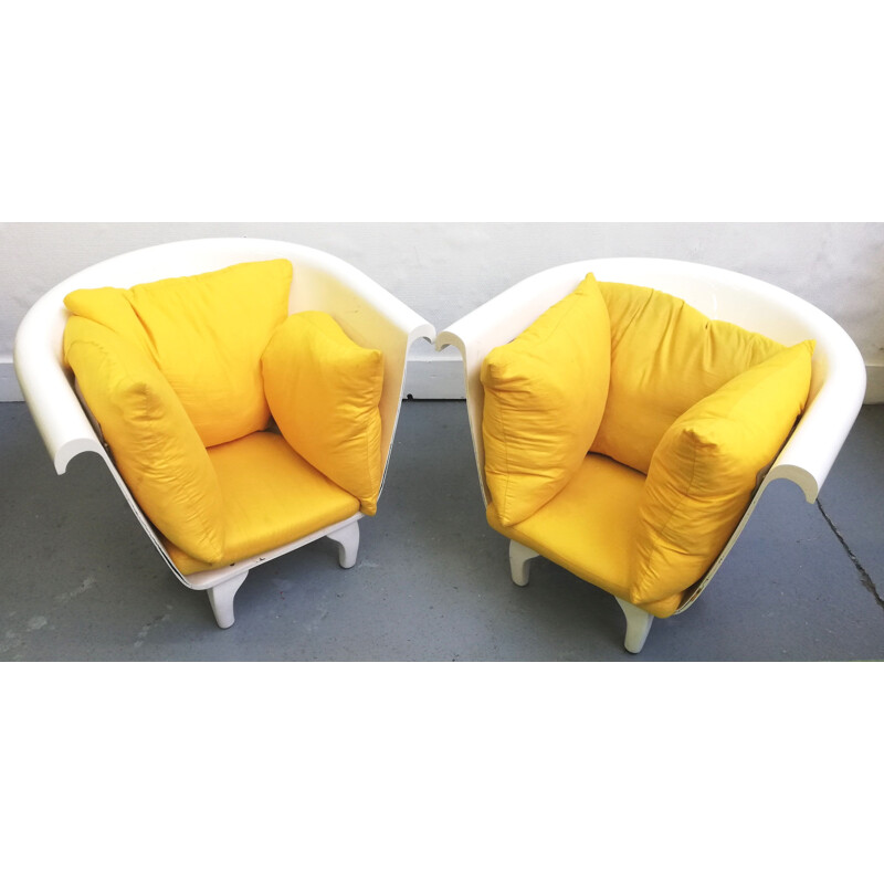 Pair of vintage bathtub armchairs with silver legs